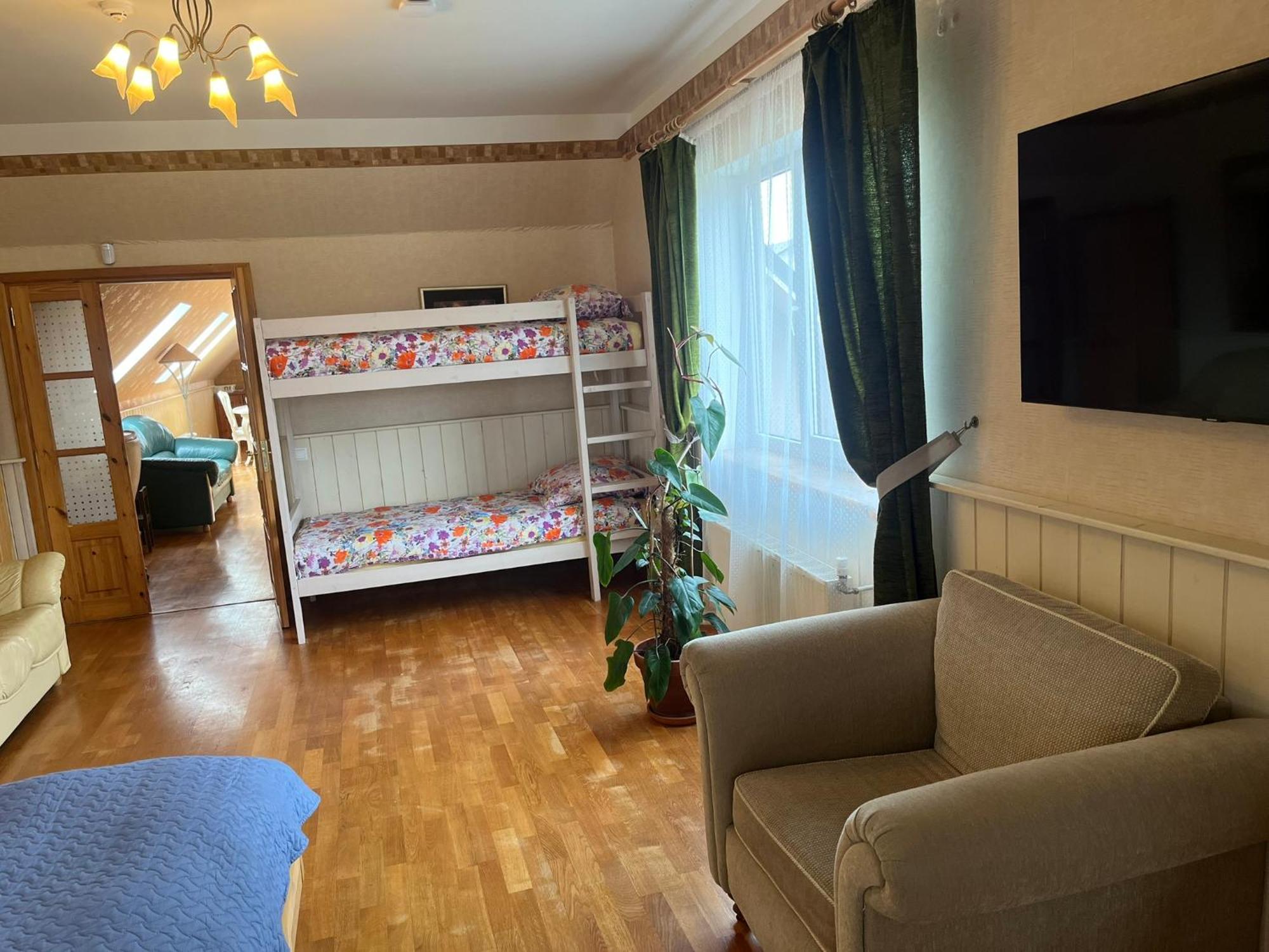 Family House Apartments Salacgrīva Buitenkant foto